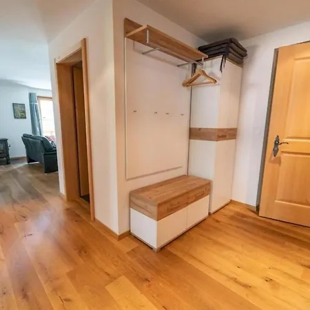 Chalet Alpenblume, Celina Apartment